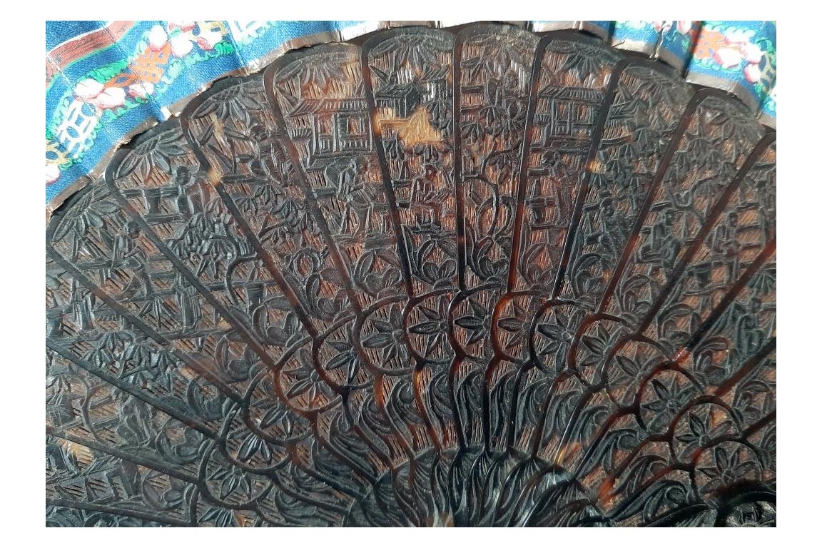 Canton en écaille, éventail Chine XIXeme