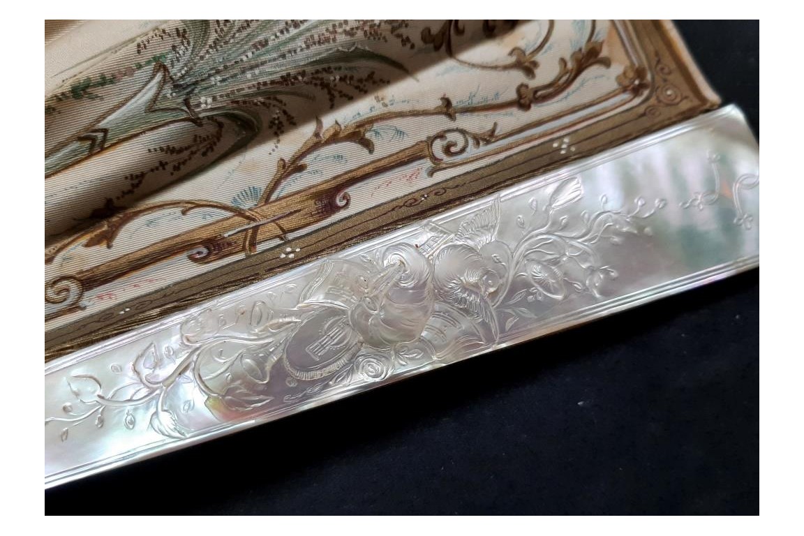 Catching love, Lasellaz fan, late 19th century