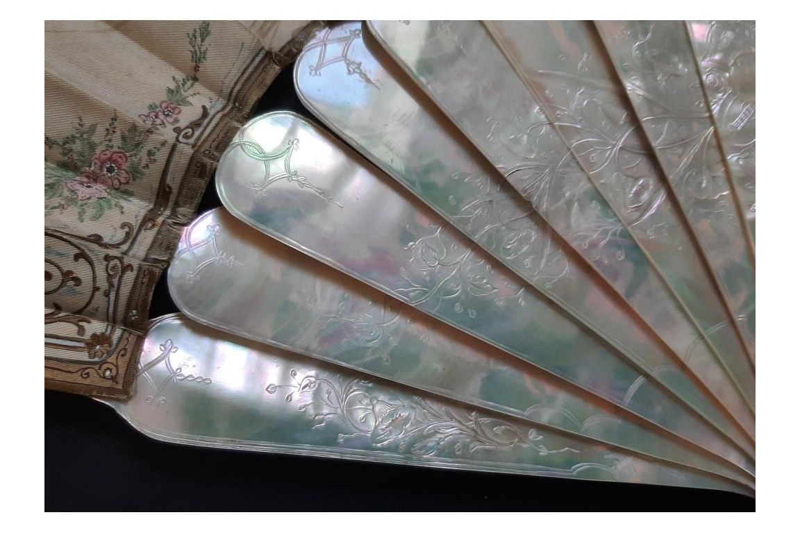 Catching love, Lasellaz fan, late 19th century