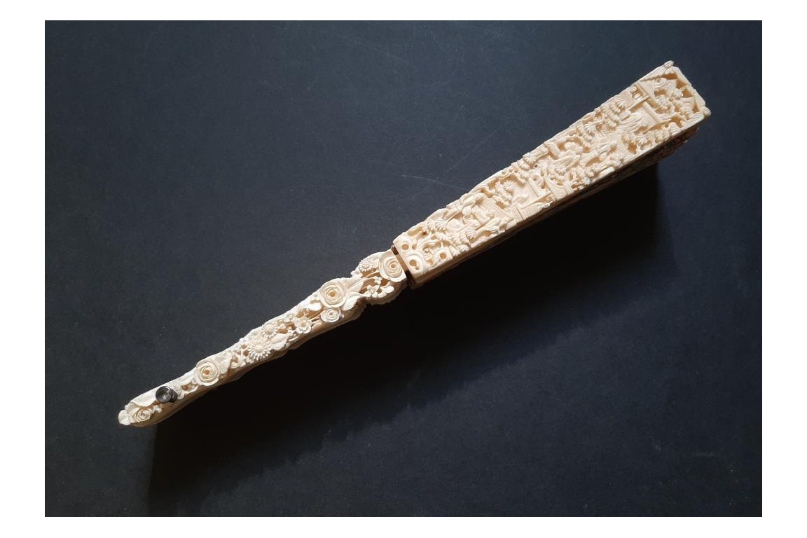 American and European trading posts in Canton, Chinese fan, circa 1847-1856