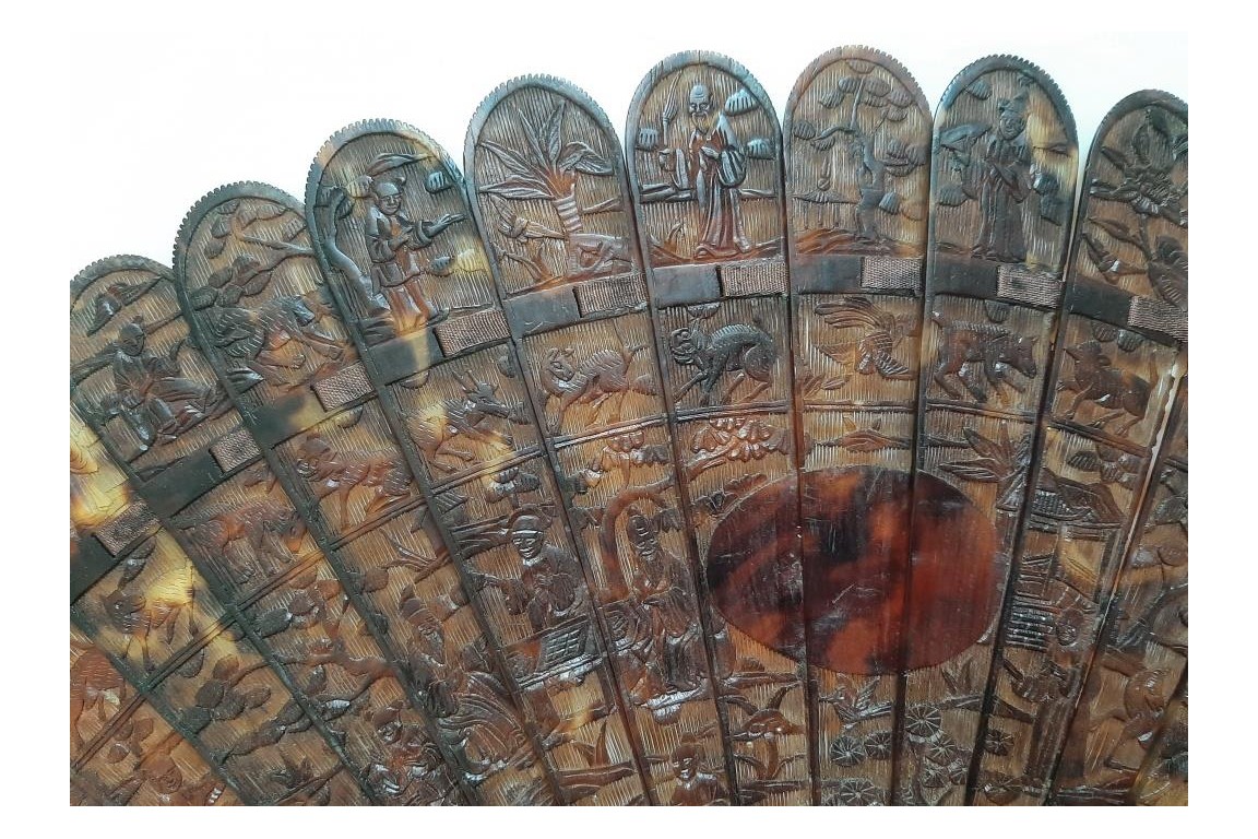 Chinese tortoiseshell fan, 19th century