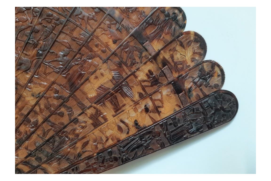 Chinese tortoiseshell fan, 19th century