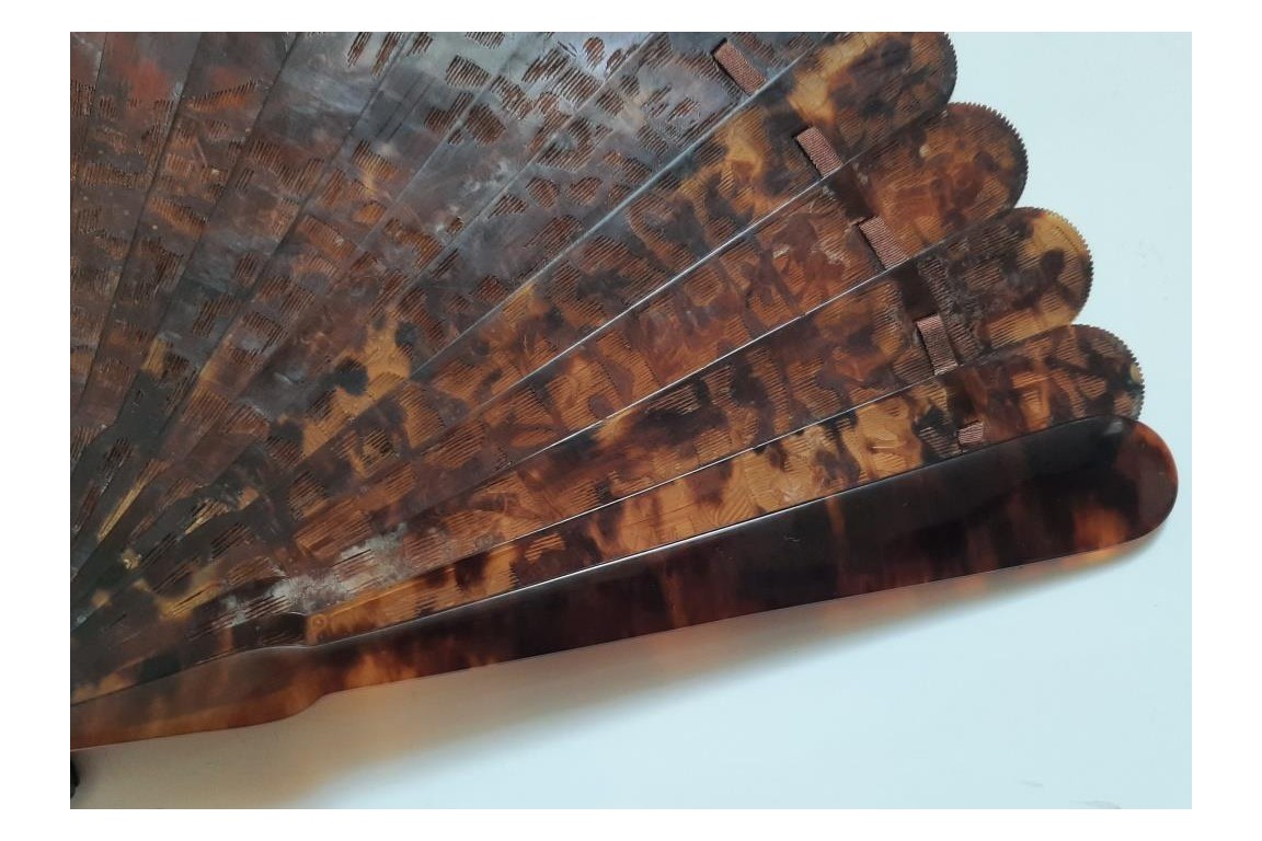 Chinese tortoiseshell fan, 19th century