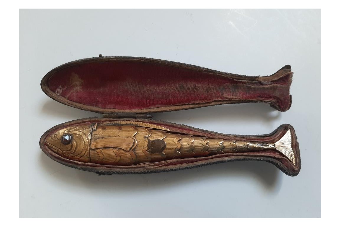 Poisson, boite à épices, XVIIIeme siècle