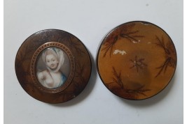 Beauty with fern, 18 or 19th century snuffbox
