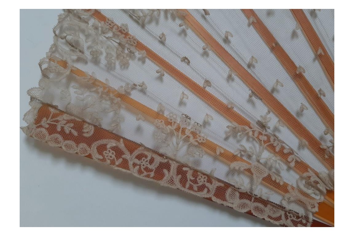 W, éventail géant, vers 1920-25