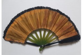 Roses et perles vertes, éventail vers 1924-25