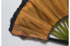 Roses et perles vertes, éventail vers 1924-25