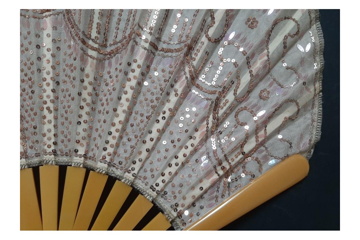 Grand ballon rose, éventail vers 1920-25