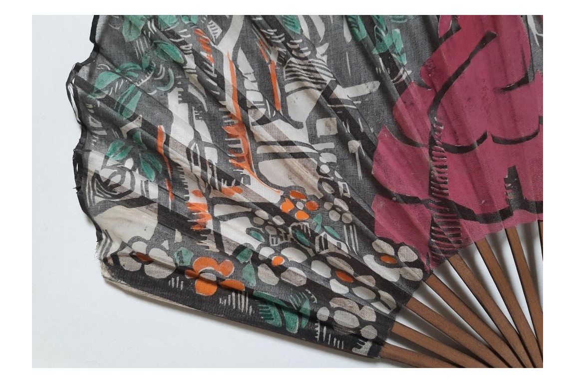 The kiss, Art Deco fan ?