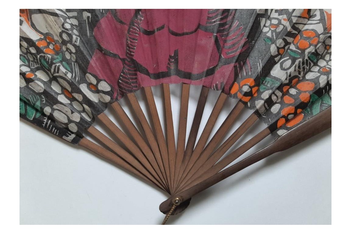 The kiss, Art Deco fan ?