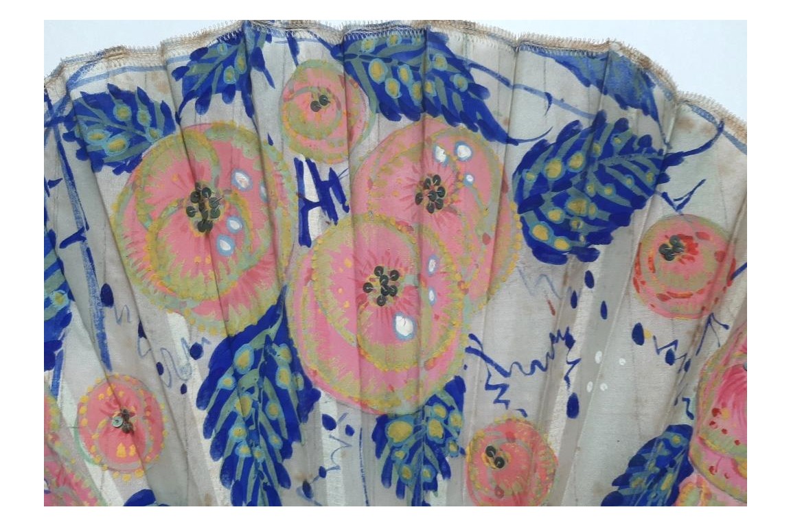 Pink flowers, Art deco fan