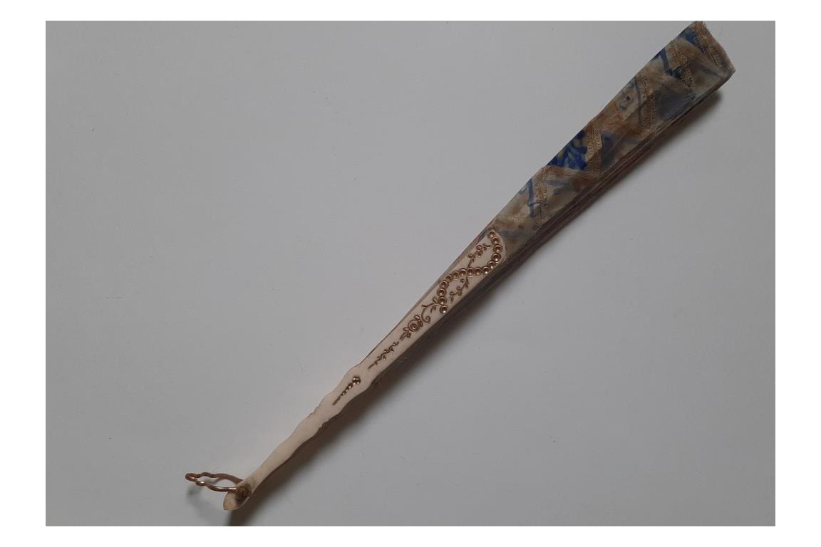 Pink flowers, Art deco fan