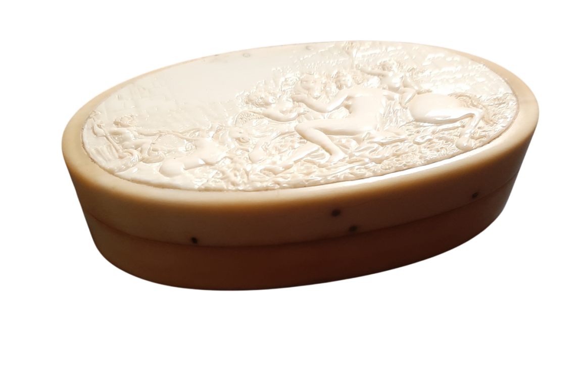 Les chevaux de Poséidon et Amphitrite, tabatière 18e siècle