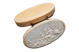 The horses of Poseidon and Amphitrite, 18th-century snuffbox