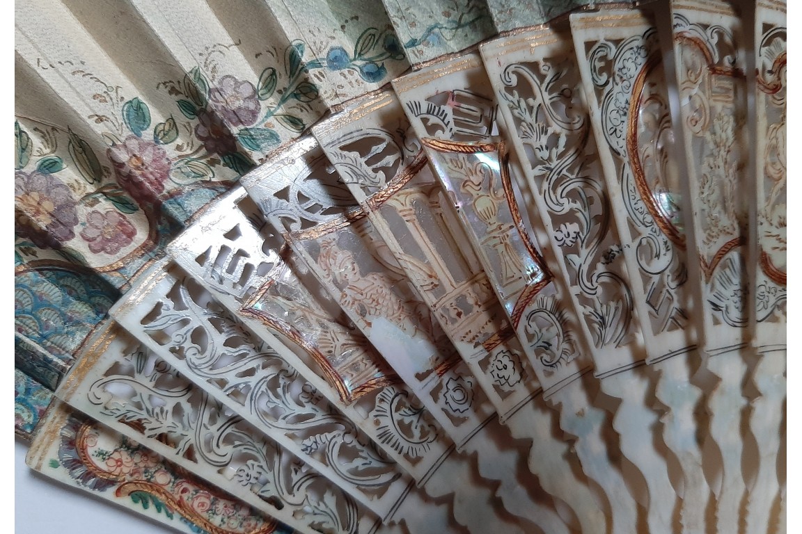 Hunting, fan imitating the 18th century