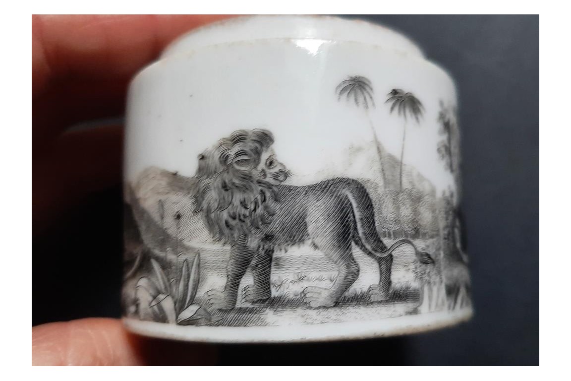 Pommade du Lion, Gellé Frères perfumer, Paris circa 1830