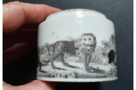 Pommade du Lion, parfumeur Gellé Frères à Paris, vers 1830