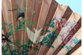 Oiseaux et insectes, éventail fin XIXe siècle