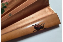 Oiseaux et insectes, éventail fin XIXe siècle