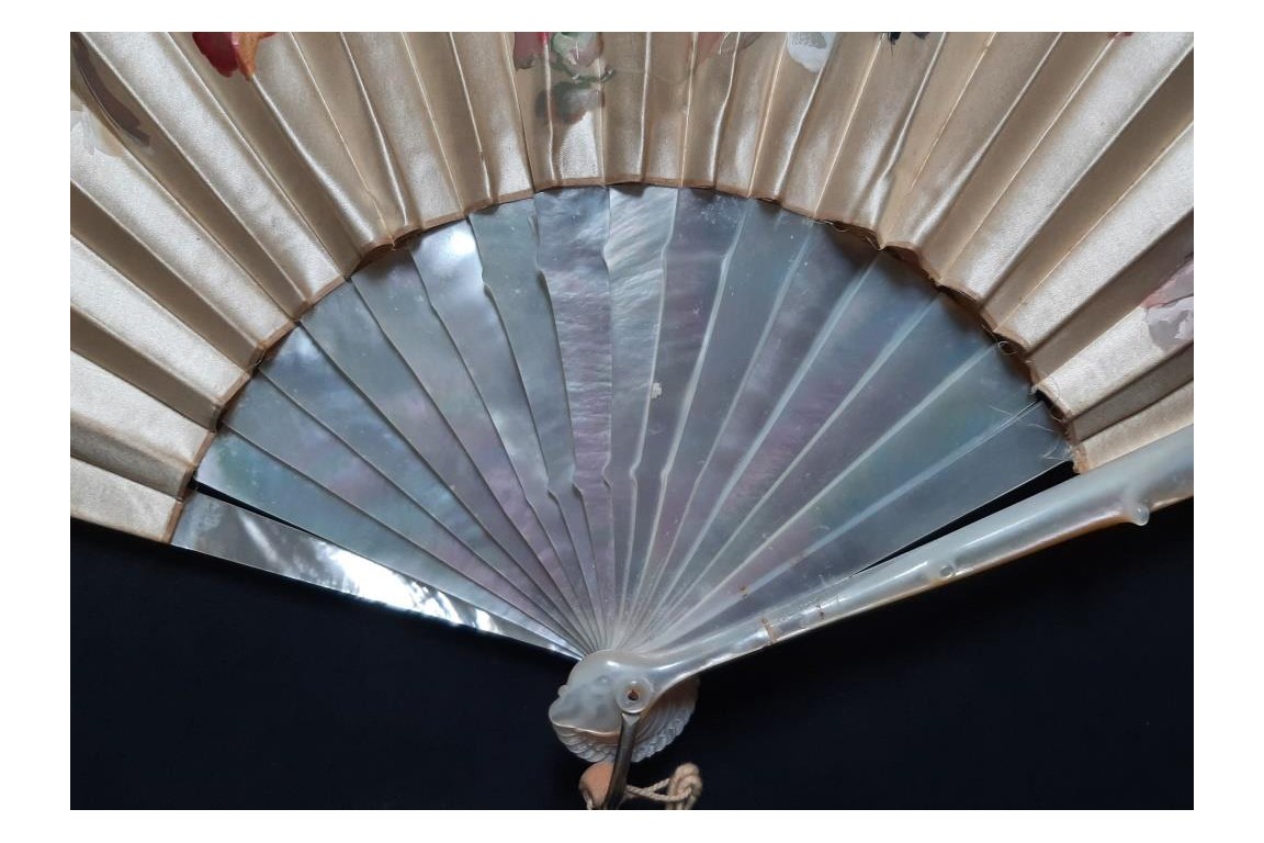 Small chickadees, late 19th century fan