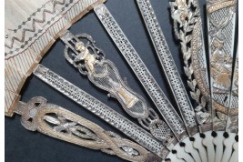 Nice birds, fan circa 1775