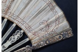 Nice birds, fan circa 1775