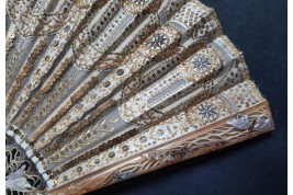 Papillons de lumière, éventail de Creuzy vers 1900