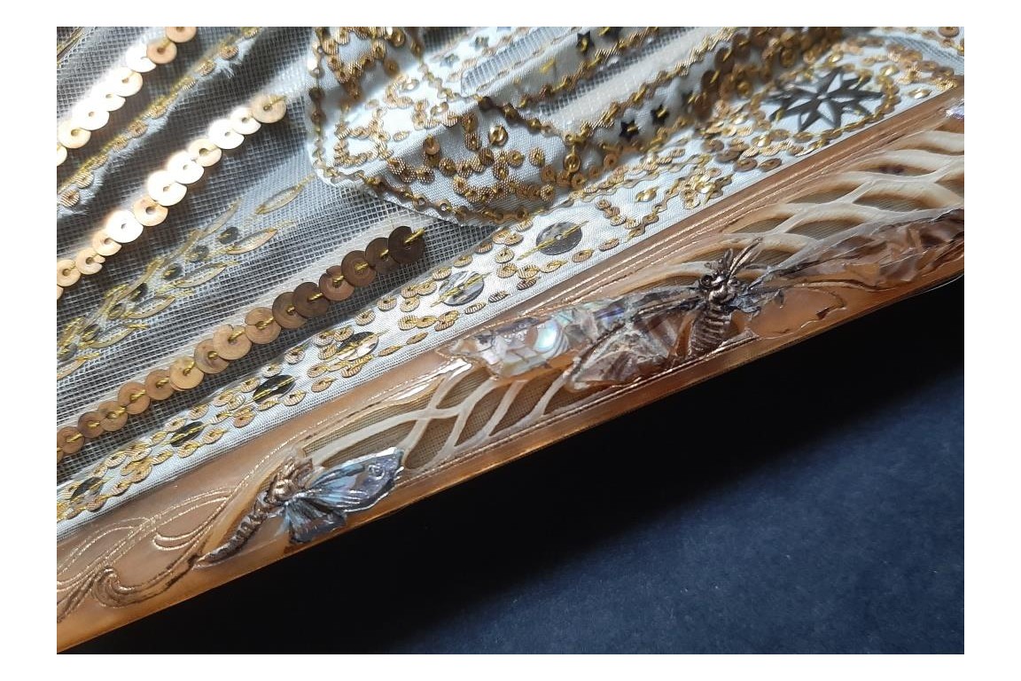 Butterflies of light, Creuzy fan circa 1900