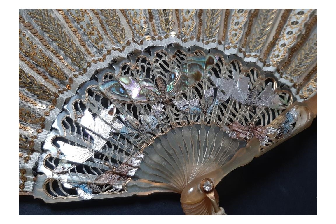 Papillons de lumière, éventail de Creuzy vers 1900