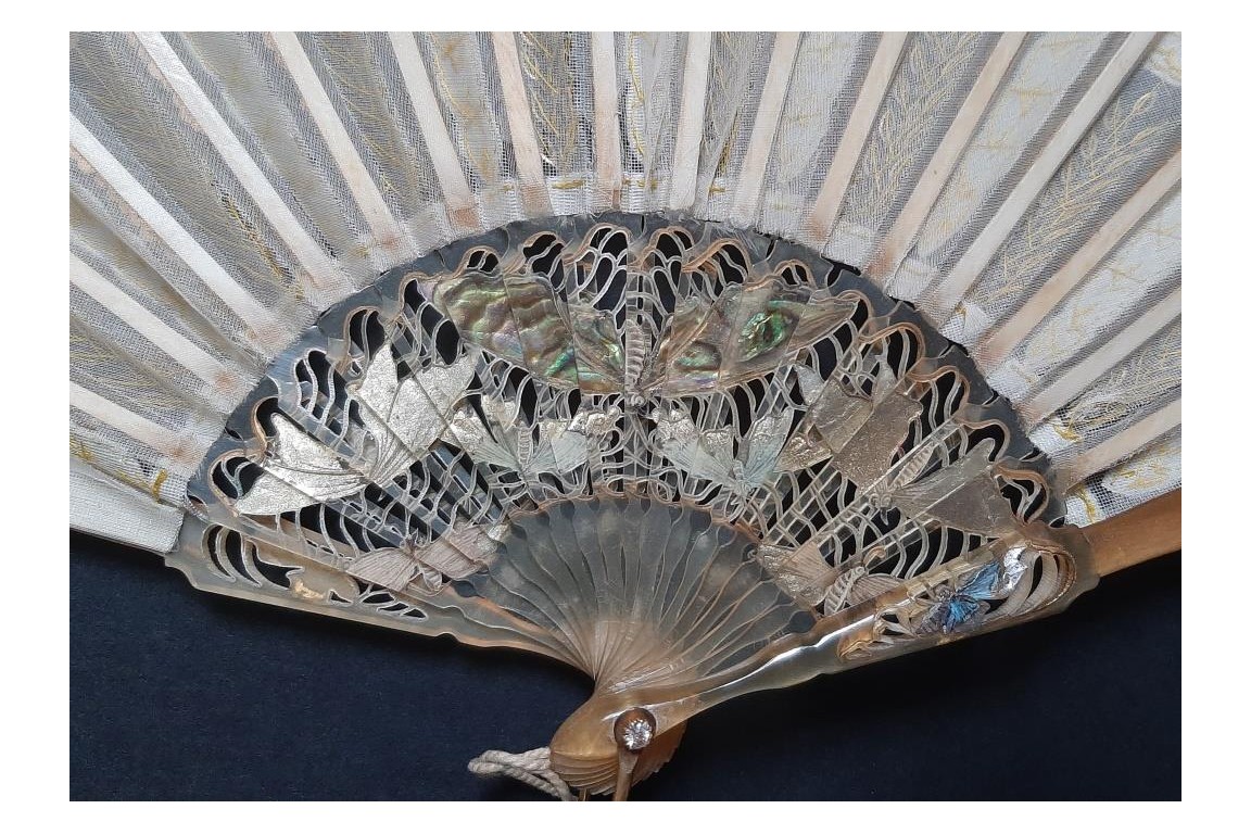 Butterflies of light, Creuzy fan circa 1900