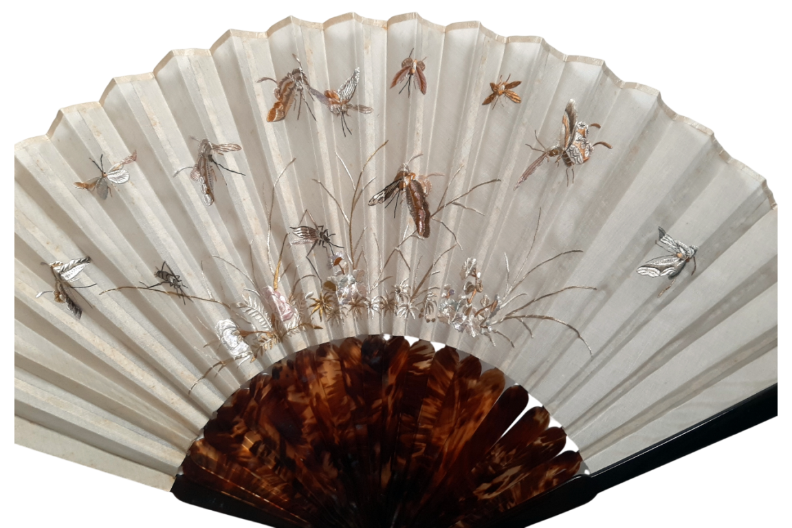 Papillons et cigales, éventail chinois XIXe siècle