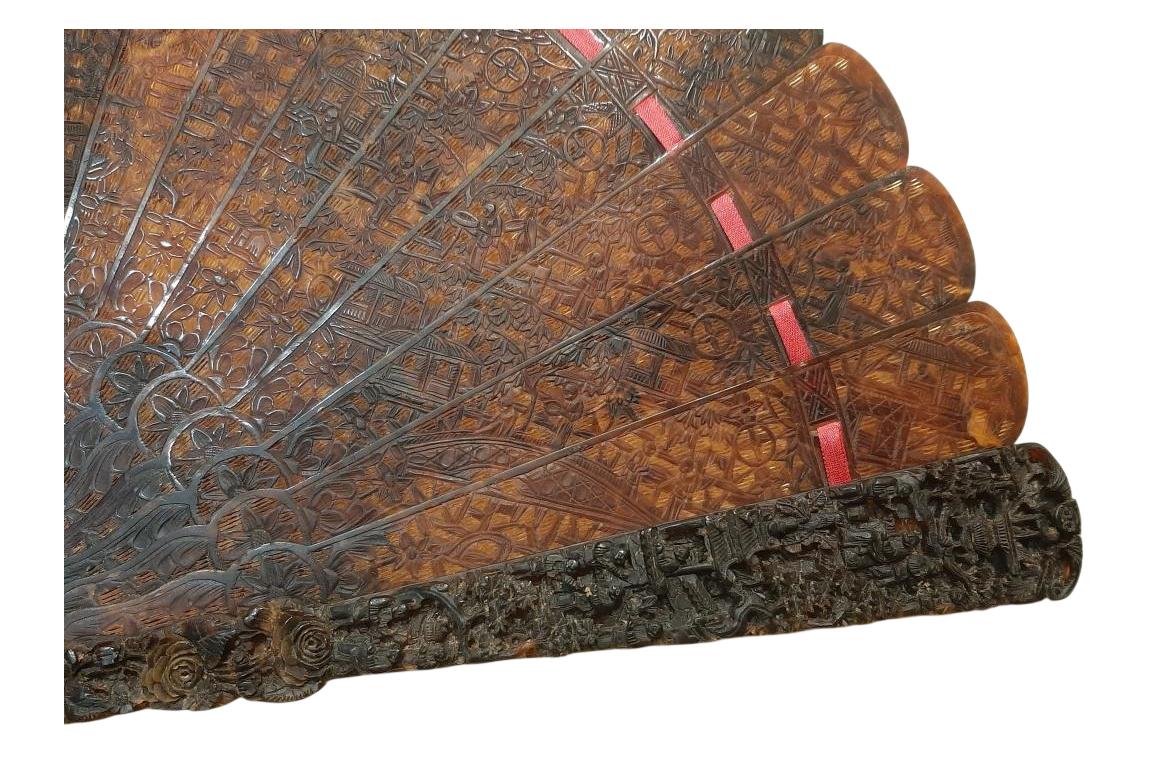 Chinese tortoisehell, 19th century fan