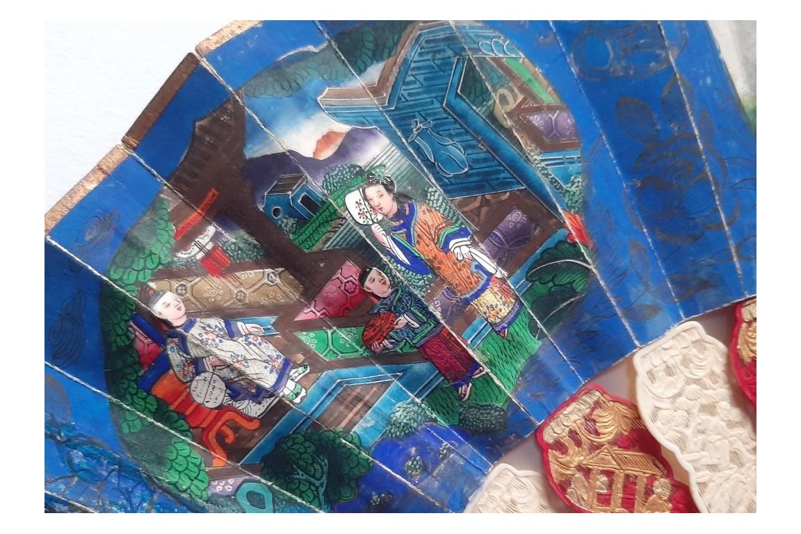 Red fox, 19th century Chinese fan, for child ?