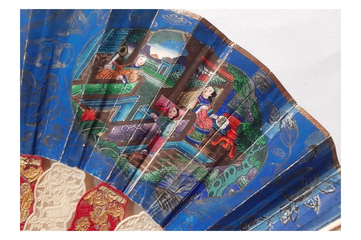 Red fox, 19th century Chinese fan, for child ?