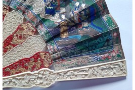 Red fox, 19th century Chinese fan, for child ?