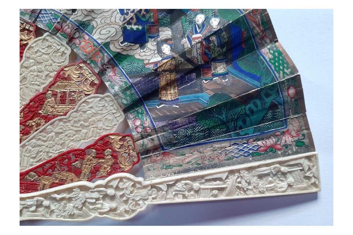 Red fox, 19th century Chinese fan, for child ?