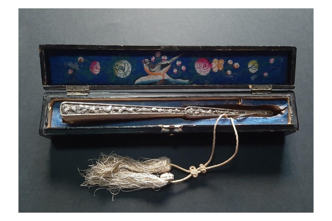 Dragon, fan from China, 19th century