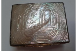 Architecture, 18th-century snuffbox