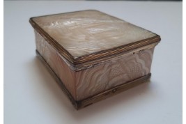 Architecture, tabatière 18ème siècle