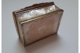Architecture, 18th-century snuffbox