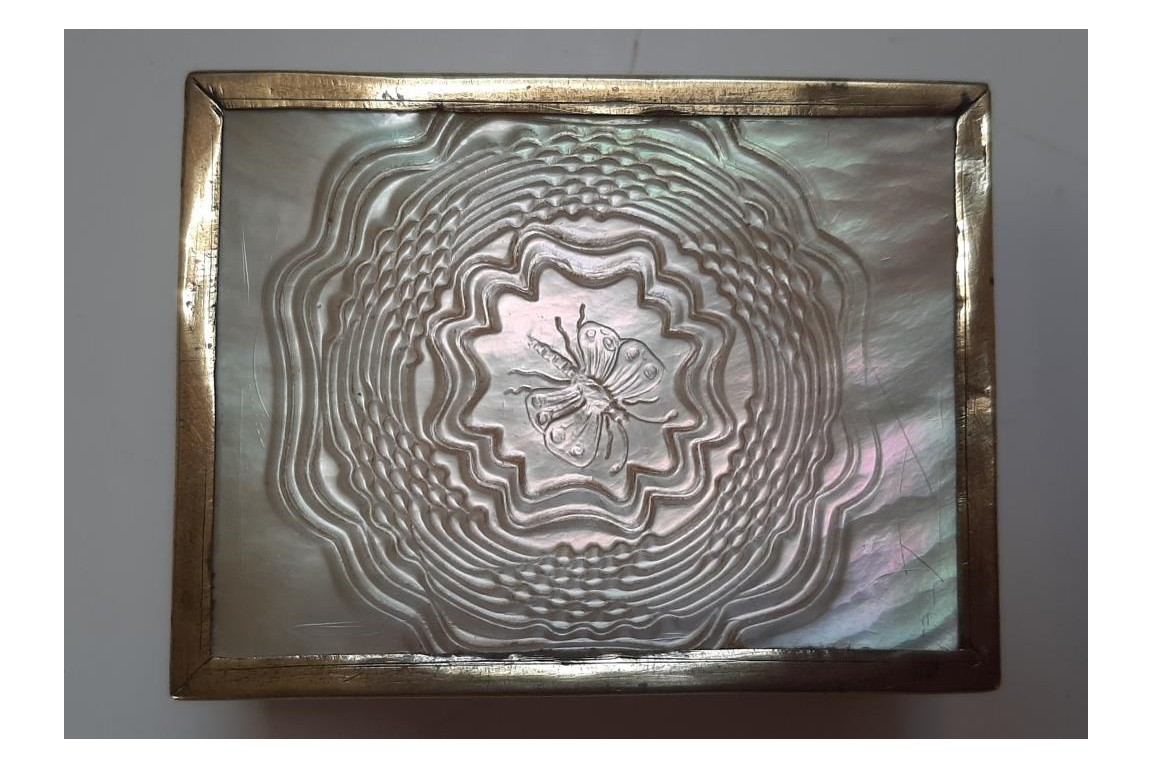 Architecture, 18th-century snuffbox