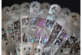 Pearl flowers, late 19 th century fan