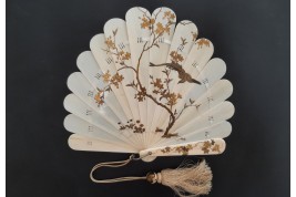 Oiseaux du Japon, éventail vers 1900