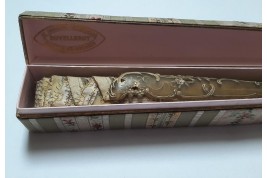 Duvelleroy noeud coffret vert fleurs