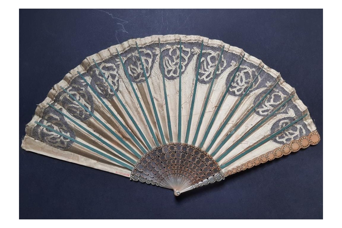 Duvelleroy, l'Empire revisité. Éventails vers 1900