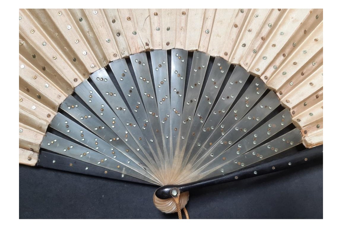 Duvelleroy, revival Empire. Fan circa 1900