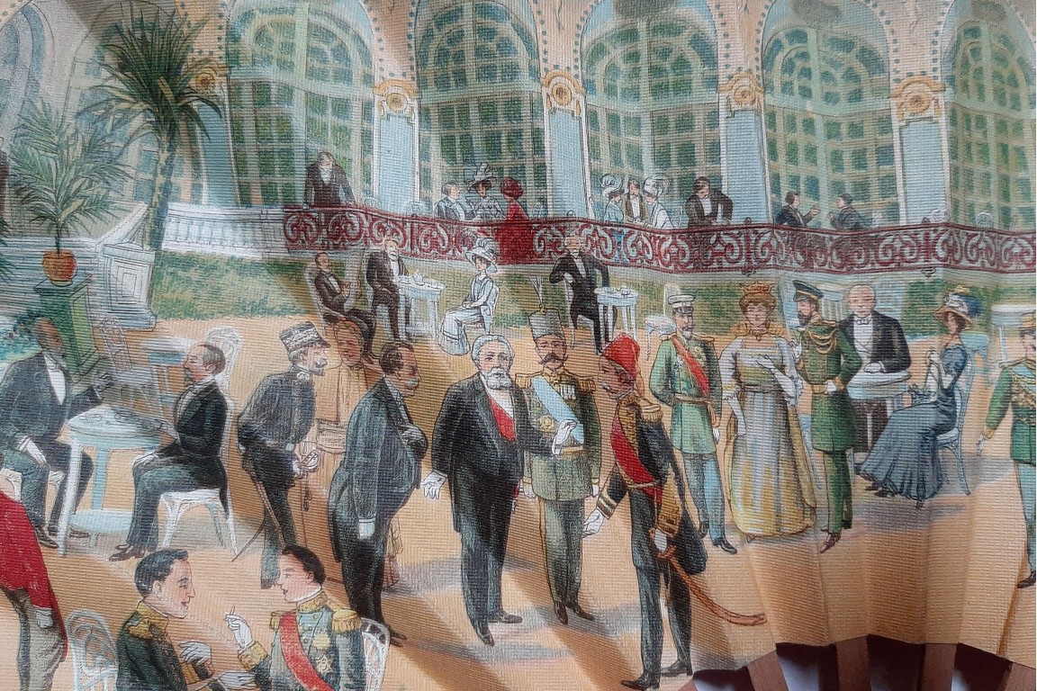 Les Grands se retrouvent au Grand Hotel Paris, éventail publicitaire