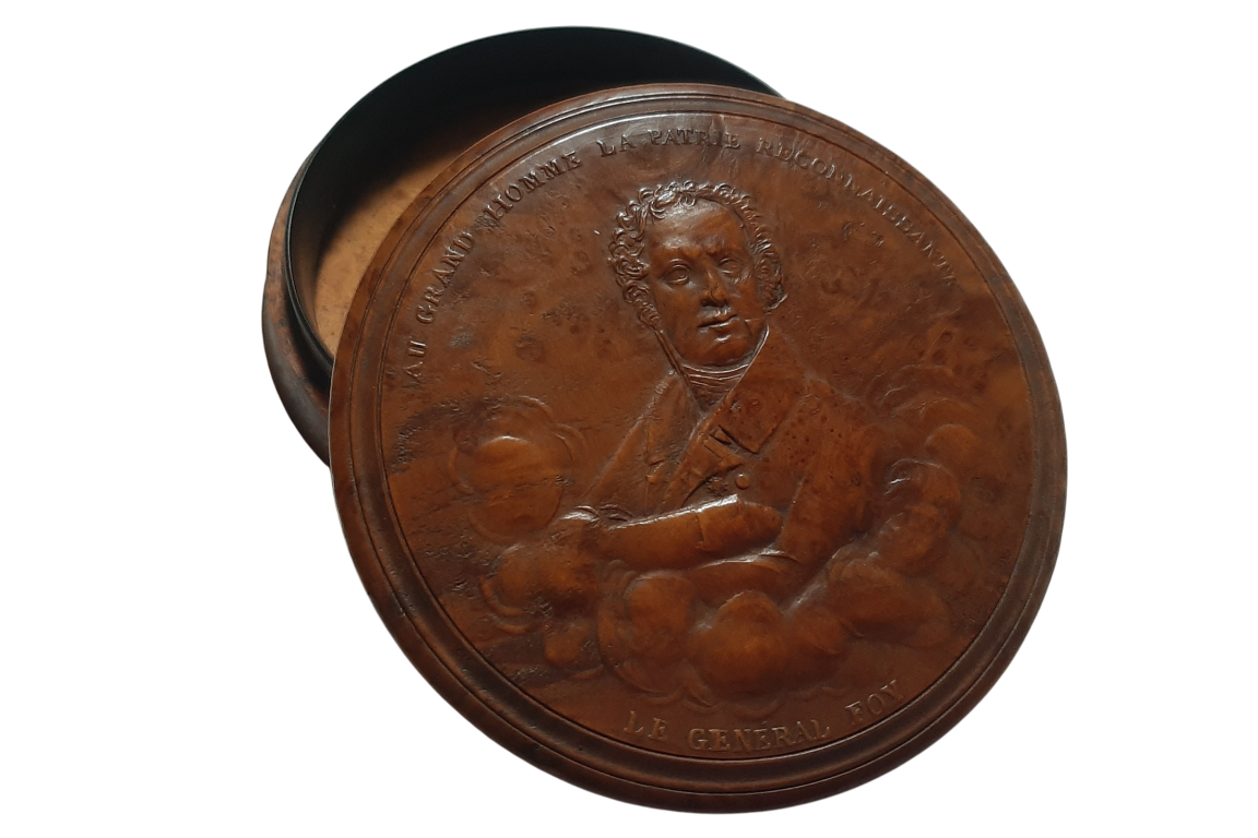 Tribute to General Foy, snuffbox, circa 1825