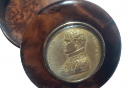 To the glory of Napoleon, snuffbox, circa 1810-1830